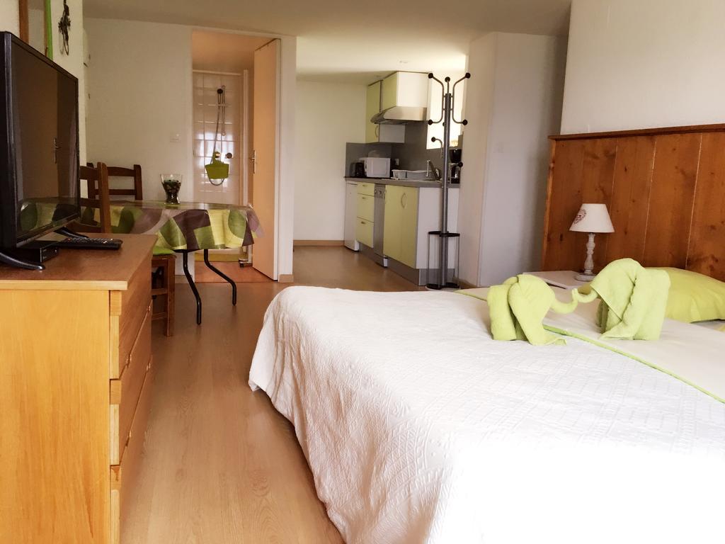 Gite Les Cariolettes Font-Romeu-Odeillo-Via Exterior foto